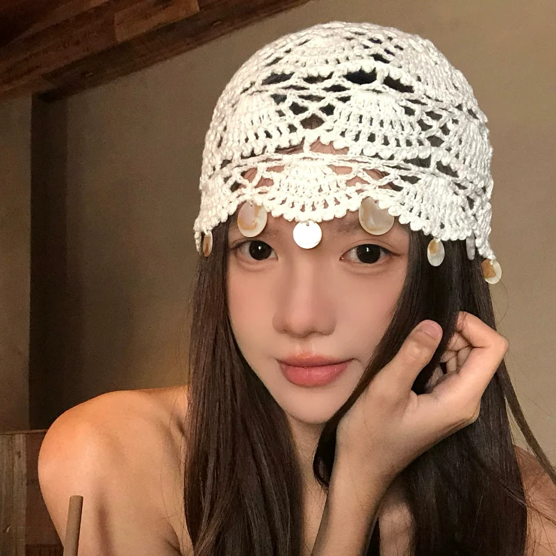 New Retro Shell Tassels Hollowed-out Knitted Beanies for Women Summer and Autumn Travel Photo Versatile Literary Pullover Hats