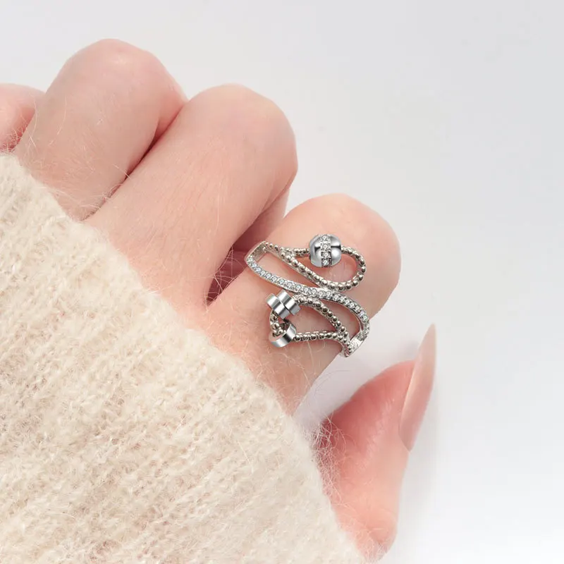 Women's Anti-Stress Adjustable Open Ring Rotating Beads Crystal Anxiety Relief Twisted Copper Spinning Ring for Stress Relief