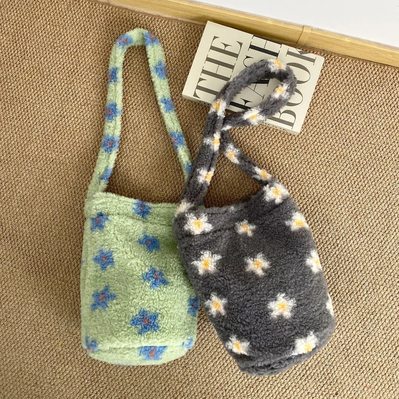 

Зимние мягкие плюшевые женские сумки-ведра с цветочным принтом, универсальная сумка подмышки из искусственной овечьей шерсти, портативный меховой кошелек, сумки-тоут