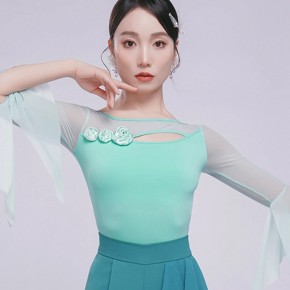 تي شيرت نسائي لاتيني قصة مجوفة جديدة سوداء ثلاثية الأبعاد على شكل زهرة ممارسة التورمالين الأزرق للحفلات الراقصة بأكمام شبكية وردي