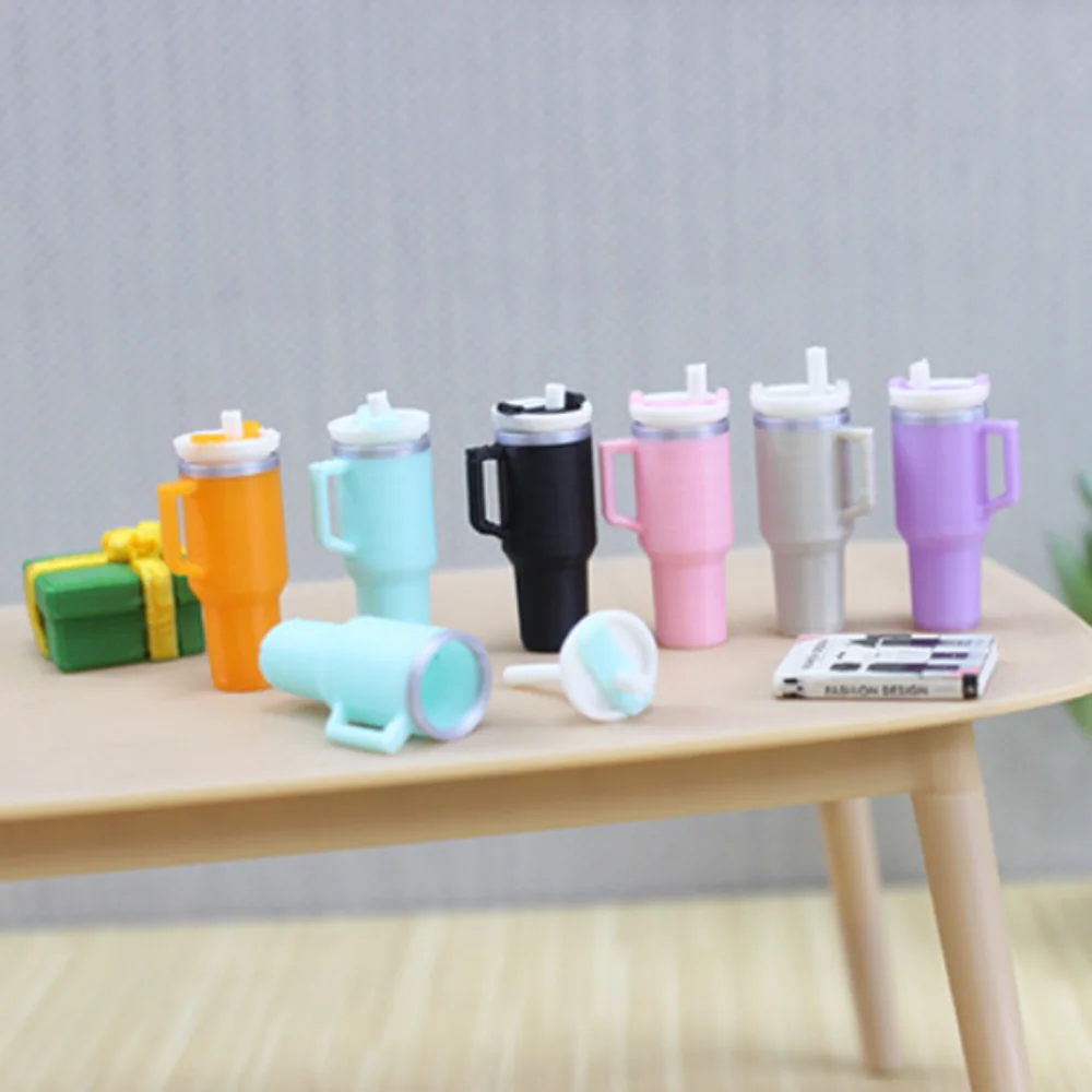 

10Pcs/Set Simulation 1:12 Dollhouse Furniture Water Bottle with Straw Dollhouse Insulated Cup DIY Craft Miniature