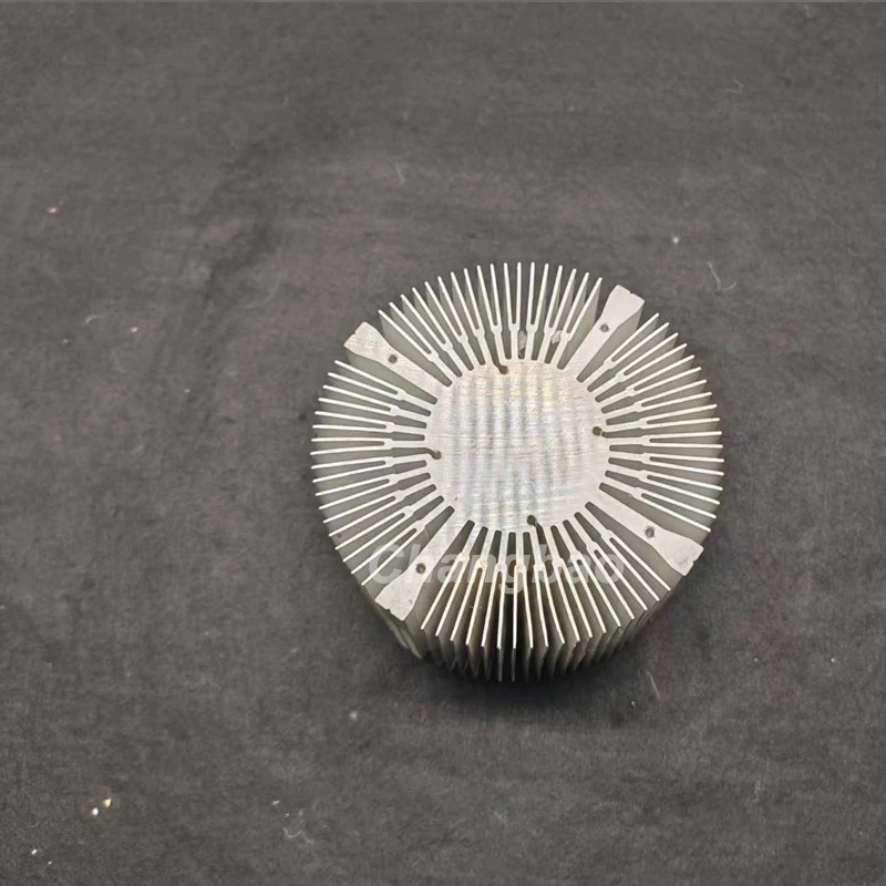 مشعاع ألومنيوم D120mm * H70mm لمعدات طبية عالية الطاقة 50 وات ومبرد كشاف