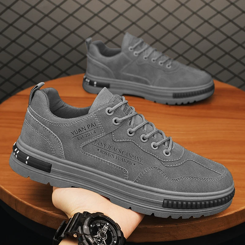

Men's Casual Sports Shoes Waterproof Non-slip Wear-resistant Breathable Lightweight Labor Protection Shoes for Construction Work