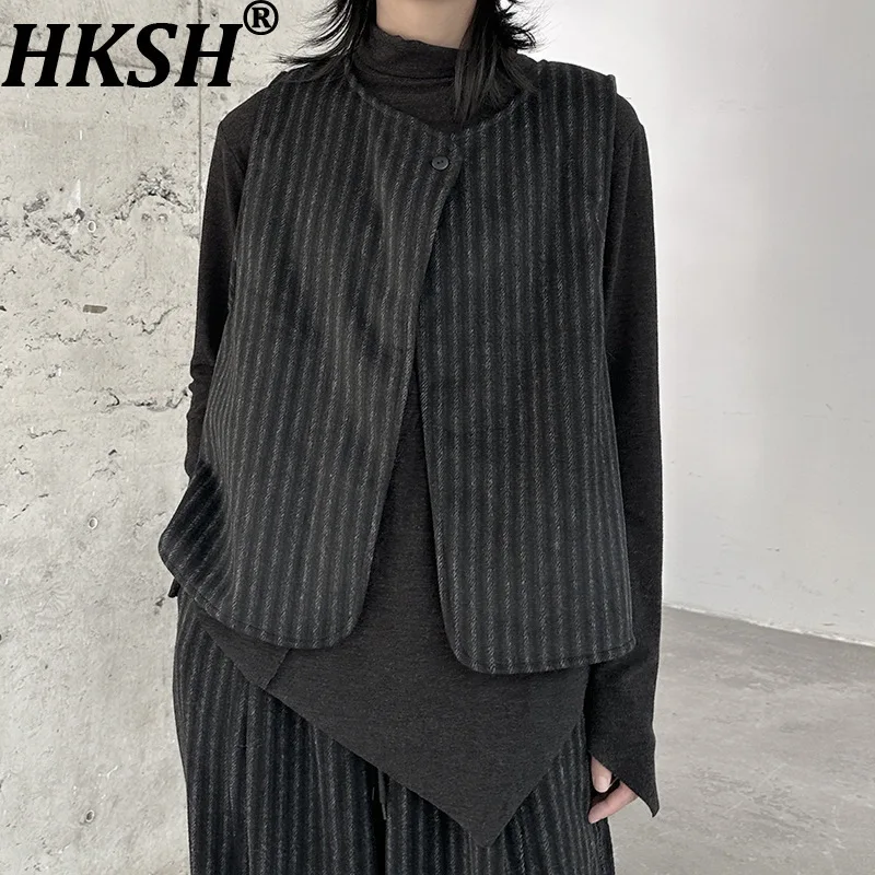 

HKSH Autumn Winter New Women's Thicken Waistcoat Striped Round Collar Single Button Versatile Elegant Stylish Ins Casual HK15694