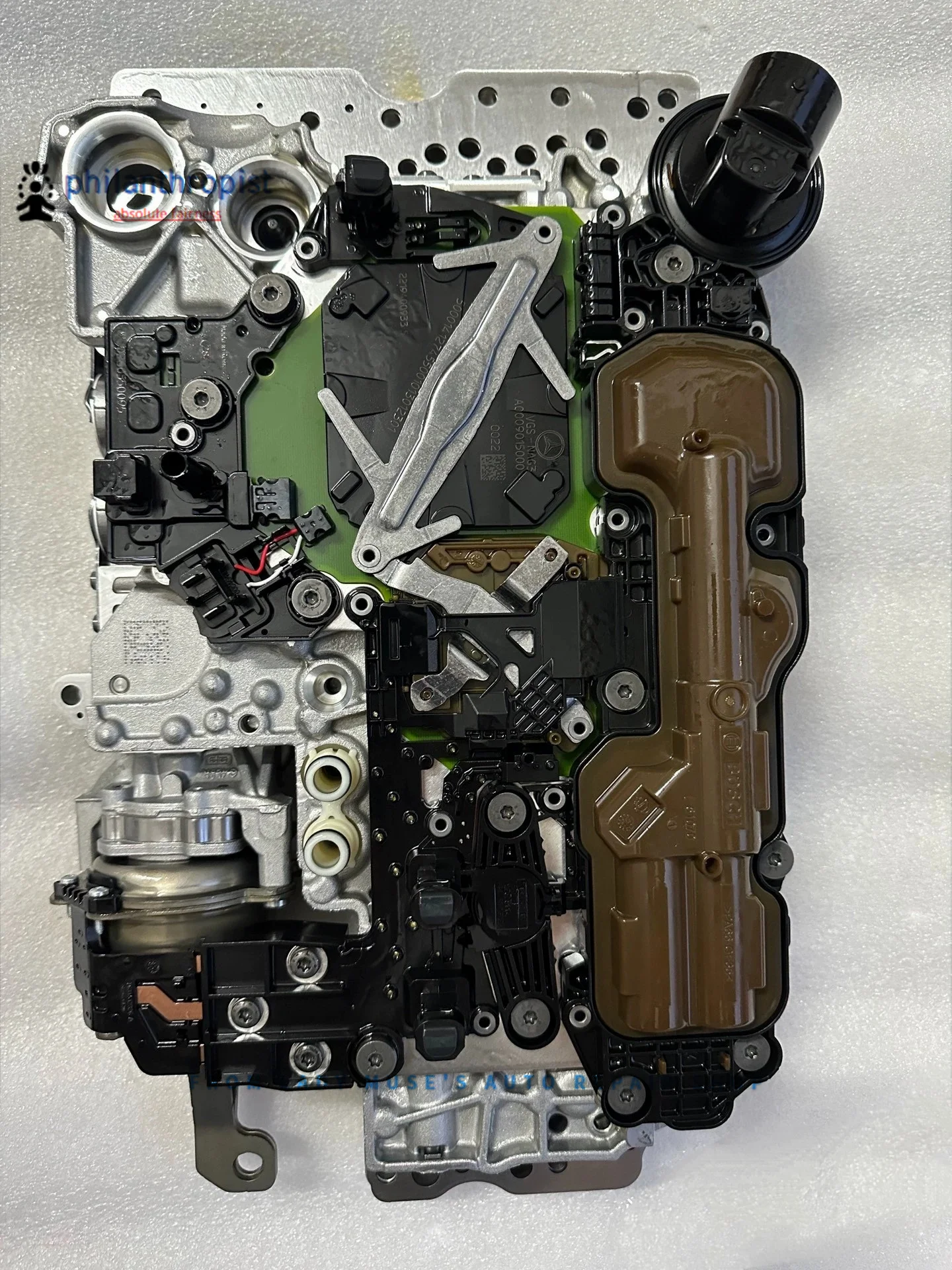 

Для Mercedes-Benz EC/GLC/GLE оригинальный корпус клапана коробки передач 725.0 с TCU (A7252709011 и т. д.)