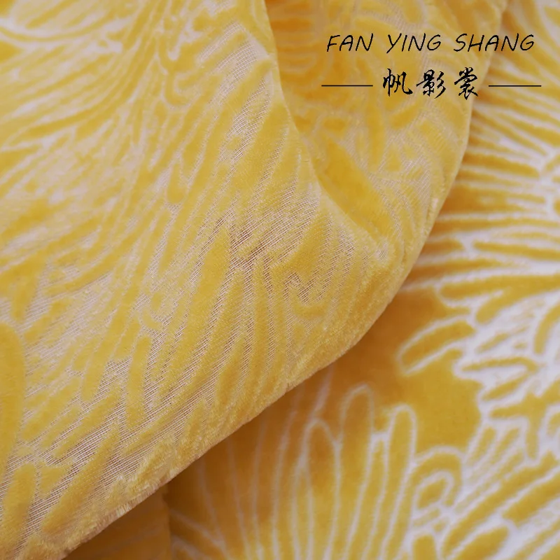 2026 Yellow Chrysanthemum Burnt Out Velvet Fabric For Dress Telas Para Costura Tissus Couture ткань Cloth Material Sewing view 5
