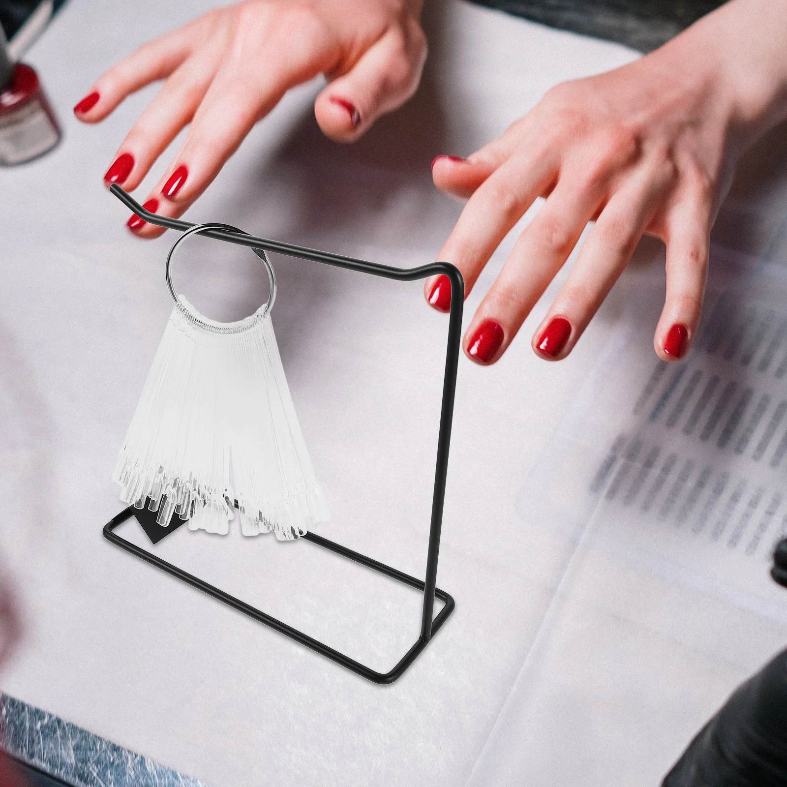 

1 Set Art Board Iron Stand Round Tips Ring Mount Realistic Nail Simulation Vivid Color Showcase For Salon Training Practice