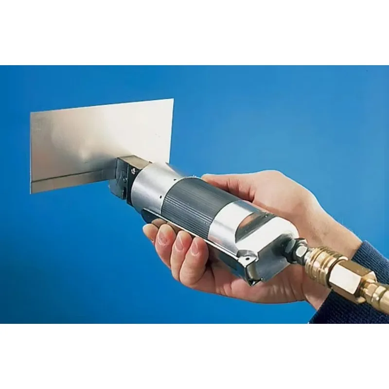 Pneumatic punch and trim 2-in-1 pneumatic tools. Pre-welded bending for solid, full-penetration MIG or TIG butt welds