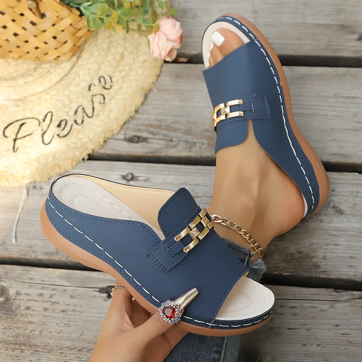 Large size summer new slope heel thick-soled slippers metal decoration Roman style fish mouth beach cool slippers