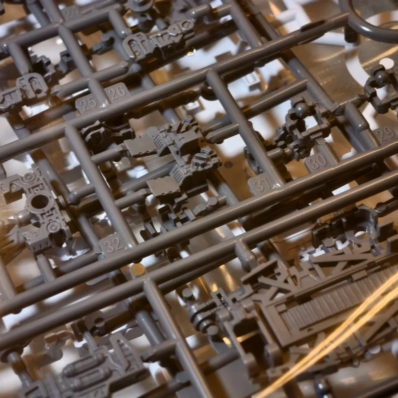 ชางหลงรุ่น 5501 RG 1/144 Rx-78-2 Ver 2.0 ชุดประกอบข้อต่อที่สามารถเคลื่อนย้ายได้คุณภาพสูงสะสมหุ่นยนต์รุ่นเด็กของขวัญ