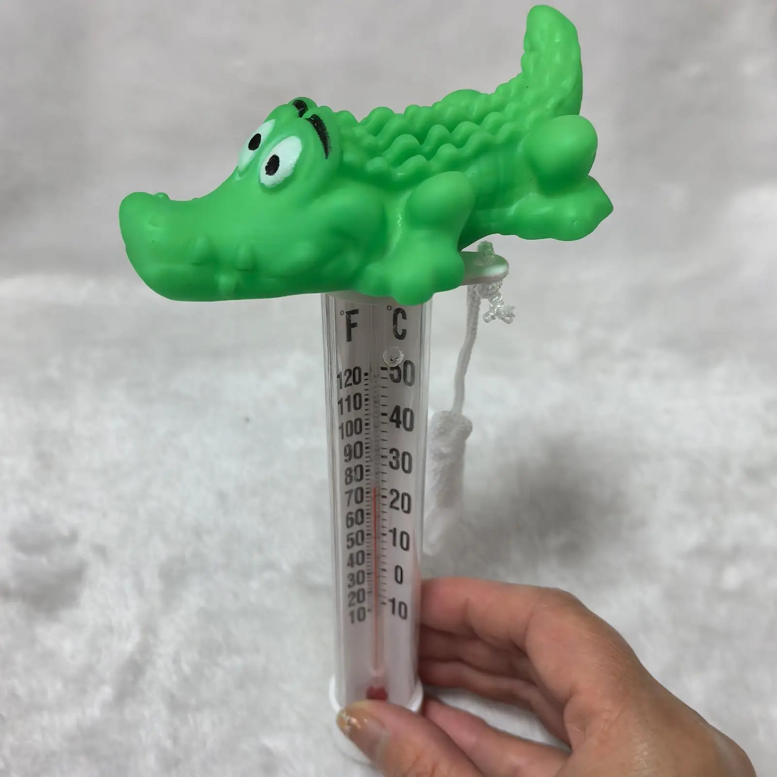 Floating Pool Temperature Gauge Crocodile Shape Floating Water Monitoring Tool Children Bath Temperature Gauge for Pool Outdoor