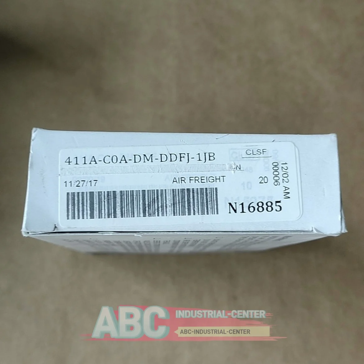 411A-C0A-DM-DDFJ-1JB katup solenoid 411A-C0A-DM-DDFJ-1JD baru dalam kotak