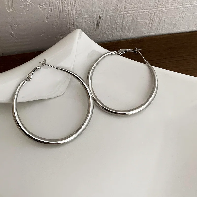 Silver Color Temperament Elegent Geometric Alloy Earrings For Women Simple Fashion Hoop Earrings Party Jewelry Accessories Gifts