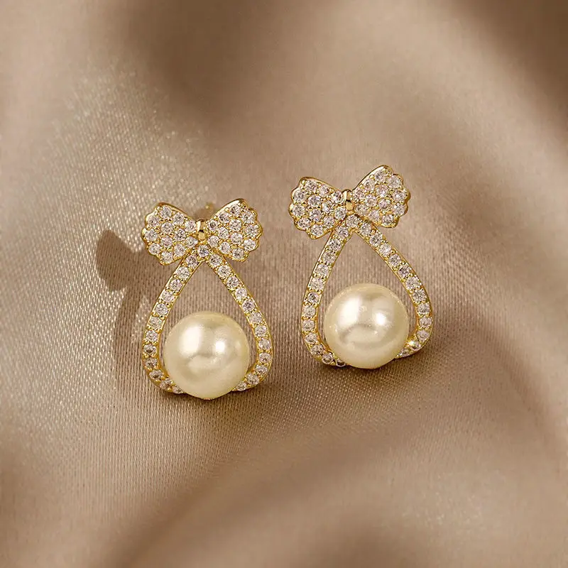 Temperamento Bow Imitation Pearl Stud Earrings para Mulheres, Rhinestone Bowknot Earring, Girls Party Jewelry, Novo, Frete Grátis