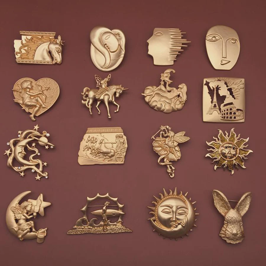 New Creative Women Palace Vintage Gold Color Sun Rabbit Relief Brooches Pins Classic Design Baroque Lady Party Wedding Badges