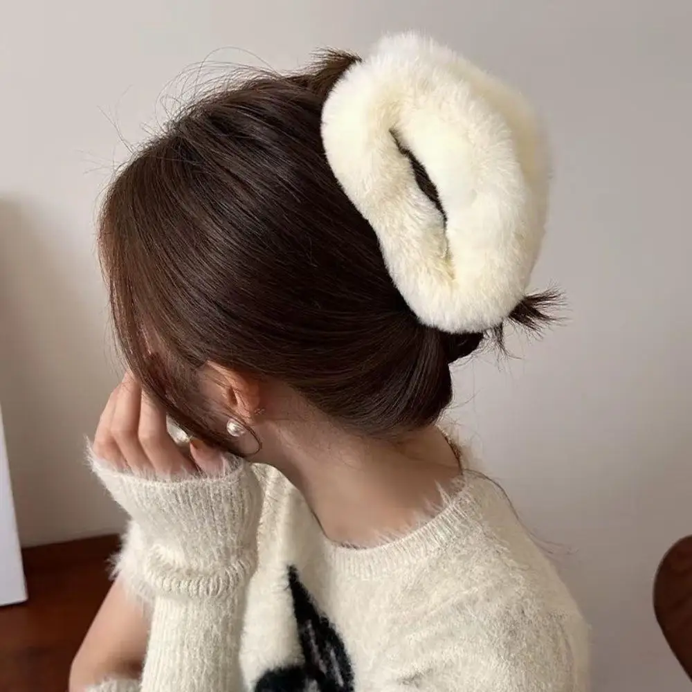 

Oversized Natural Rex Rabbit Fur Hair Clips Autumn Winter Girls Cute Plush Hair Claw Clips Ponytail Barrettes Crab Hair Pins New