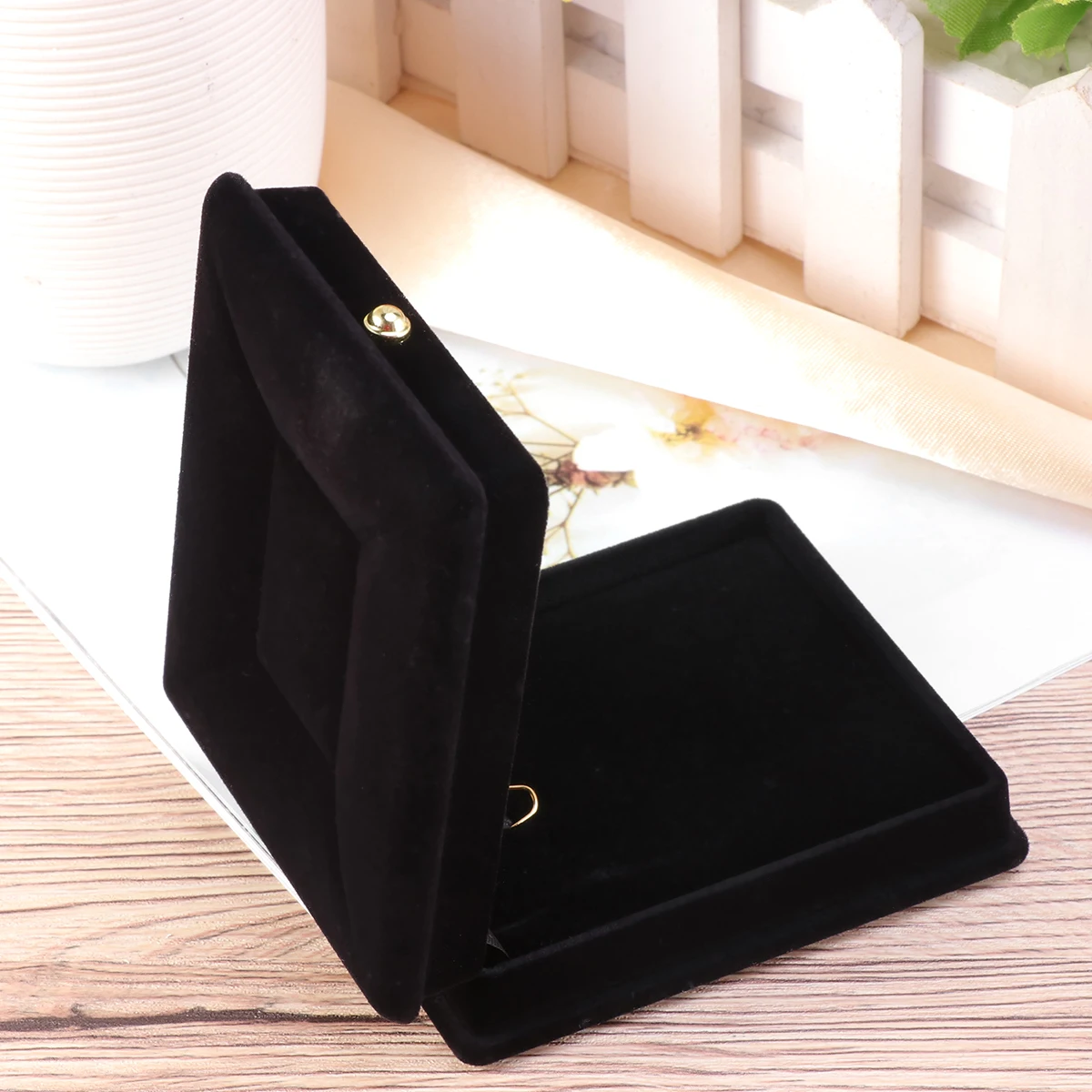 

Flocking Black Necklace Storage Organizer Box Durable Jewelry Holder Bracelet Watch Gift Box Necklace Storage Organizer