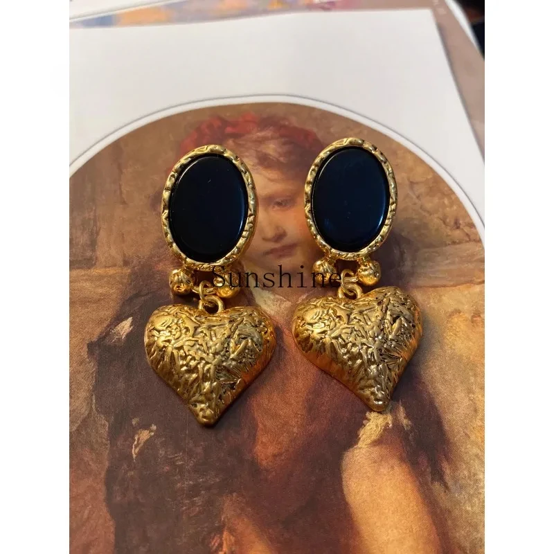 

Medieval black agate three-dimensional lava real gold retro silver needle earrings