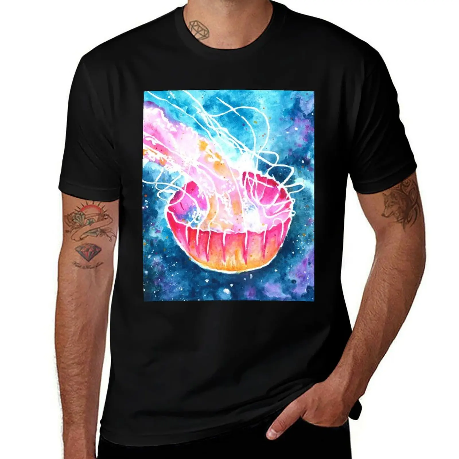 

Glowing red jellyfish in the ocean T-Shirt Thanksgiving Day Tee Top