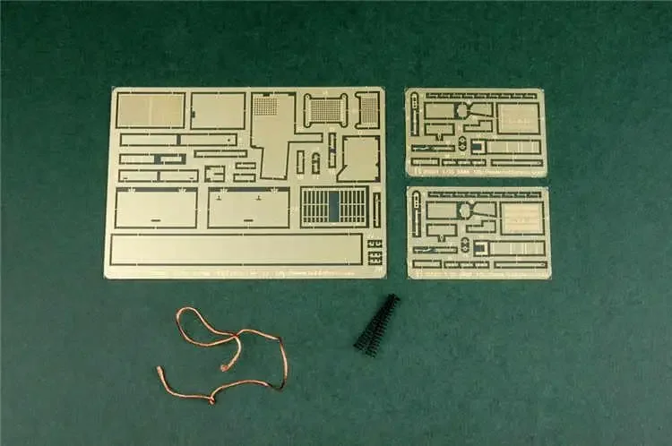 Hobby Boss Model Kit 1/35 85501 Scale 152mm Shkh dana VZ.77 Plastic Model Kit hobbyboss