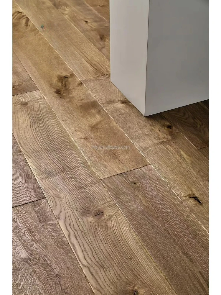 Maßgeschneiderte Version für den Innenbereich mit breitem Bretter, Wohnzimmerboden aus Eichenholz