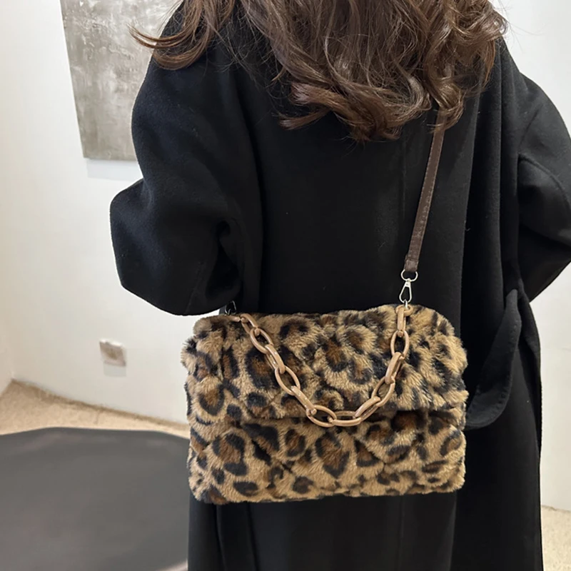 

Large Capacity Crossbody Bag Winter Soft Warm Fur Bag Women's Plush Shoulder Bags Handbag Cute Ladies Coin Purses 2025