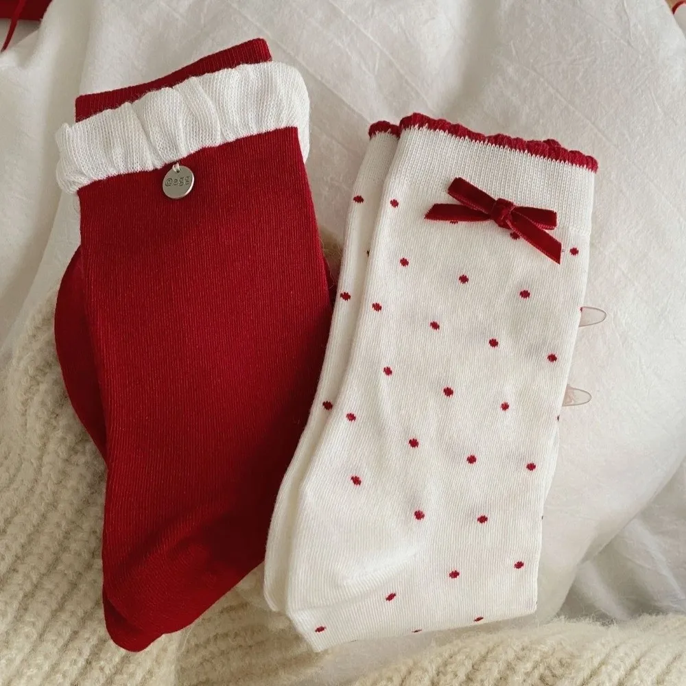 لطيف اللون الأحمر الحلو فتاة الجوارب طبقة مزدوجة مريحة منتصف أنبوب الجوارب القطنية الناعمة التراص الجوارب ارتداء اليومي