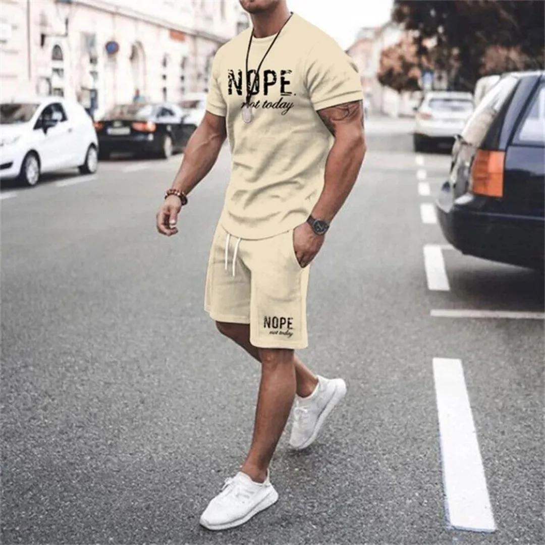 

2025 new summer minimalist men's T-shirt and shorts two-piece set, fashionable street casual comfortable breathable short sleeve