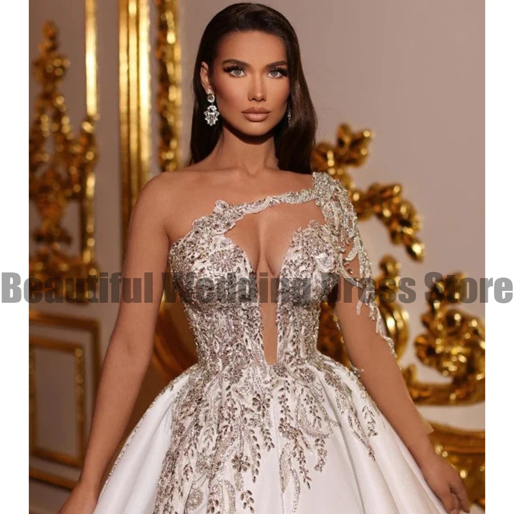 Gorgeous Princess Wedding Dresses Lace Applique Sexy Deep V-Neck Women's Sleeveless A-Line Princess Prom Bridal Gowns Formal De