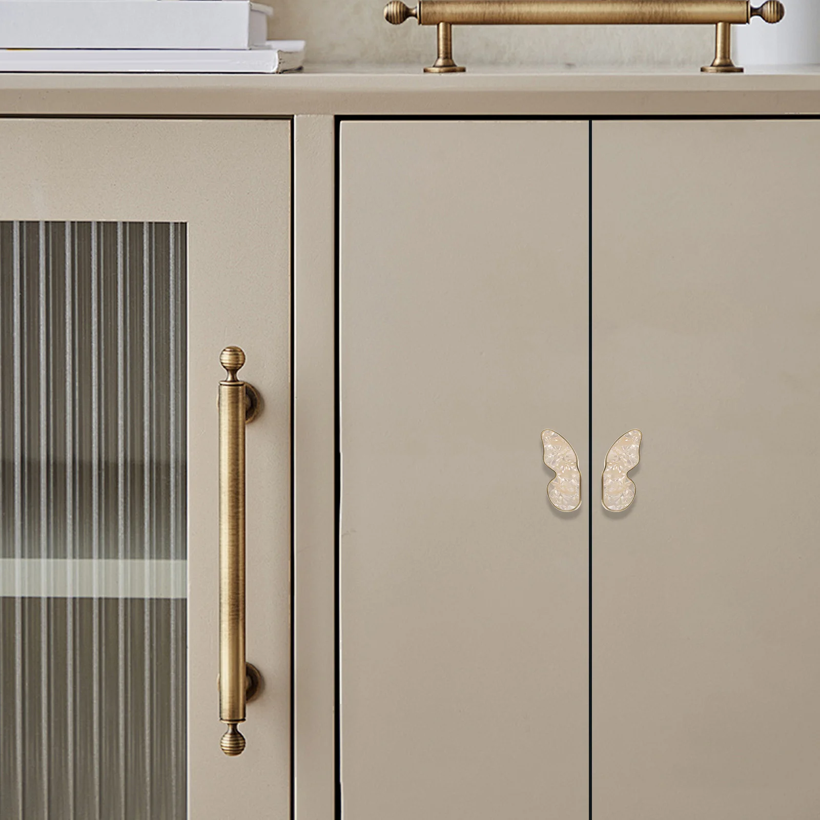 

Butterfly Cabinet Handles Zinc Alloy Vintage Drawer Pulls For Kitchen Wardrobe Closet Furniture Hardware Replacement Knobs