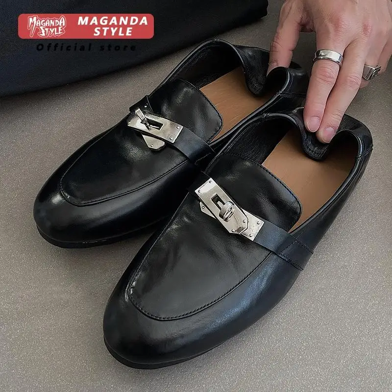 

Top layer cowhide couple's loafers for men retro lock buckle old money style soft sole casual commuting flat shoes for one foot