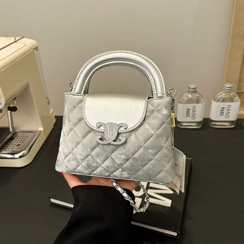 

Классические и популярные кожаные сумки для женщин с универсальностью сумки через плечо от лучших дизайнеров