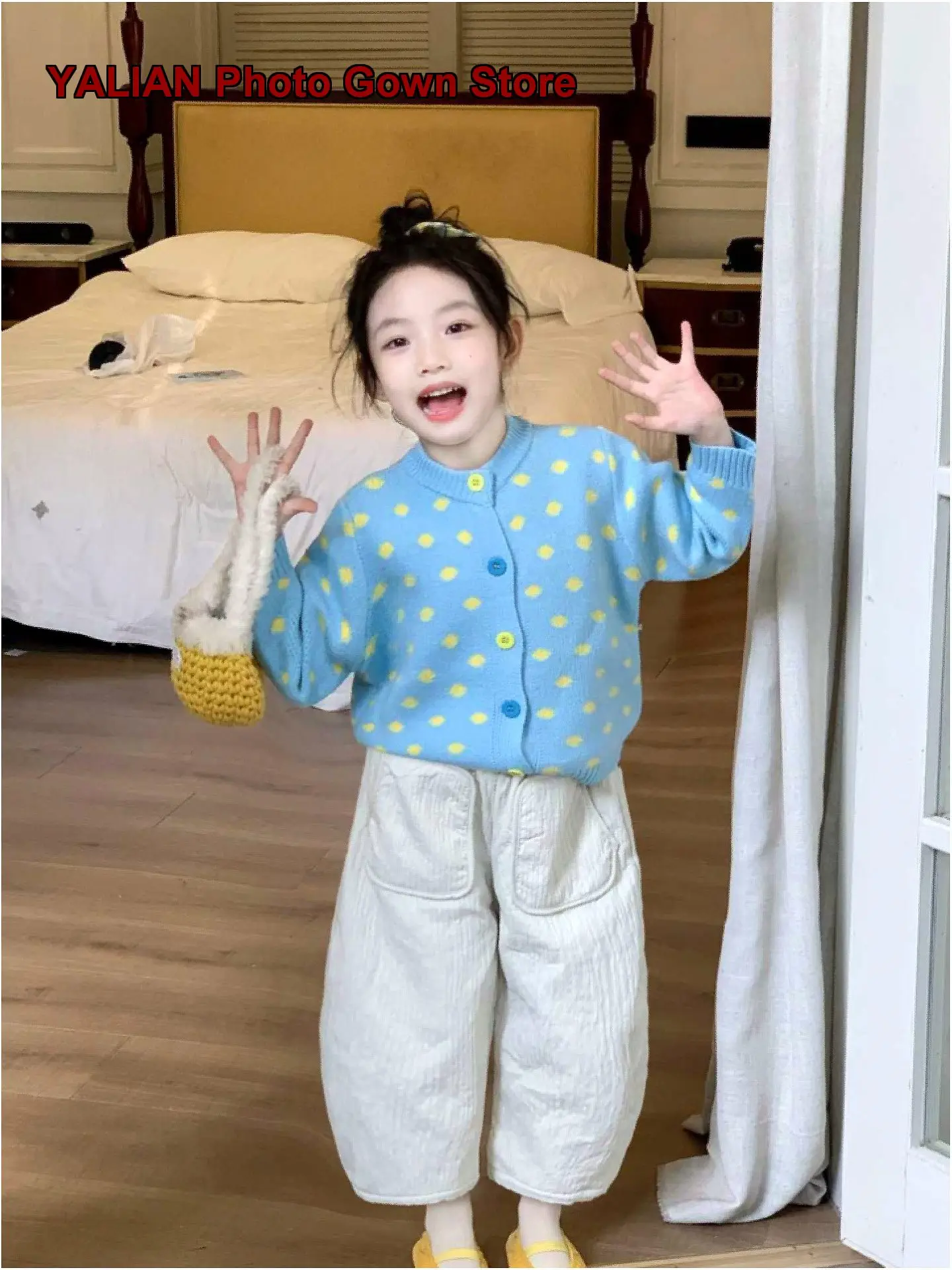 Korean Kids Two-Piece Set Autumn 2026 Color Block Polka Dot Knit Pants Girls