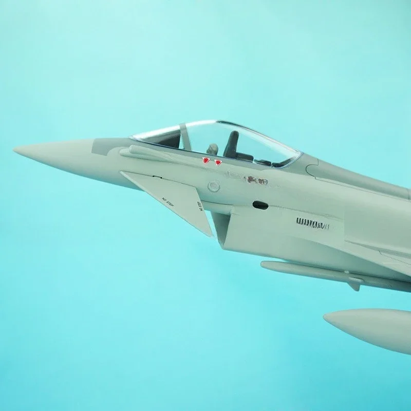 Modelo de lutador de simulação, modelo de lutador Typhoon Modelo militar de combate de resina sintética