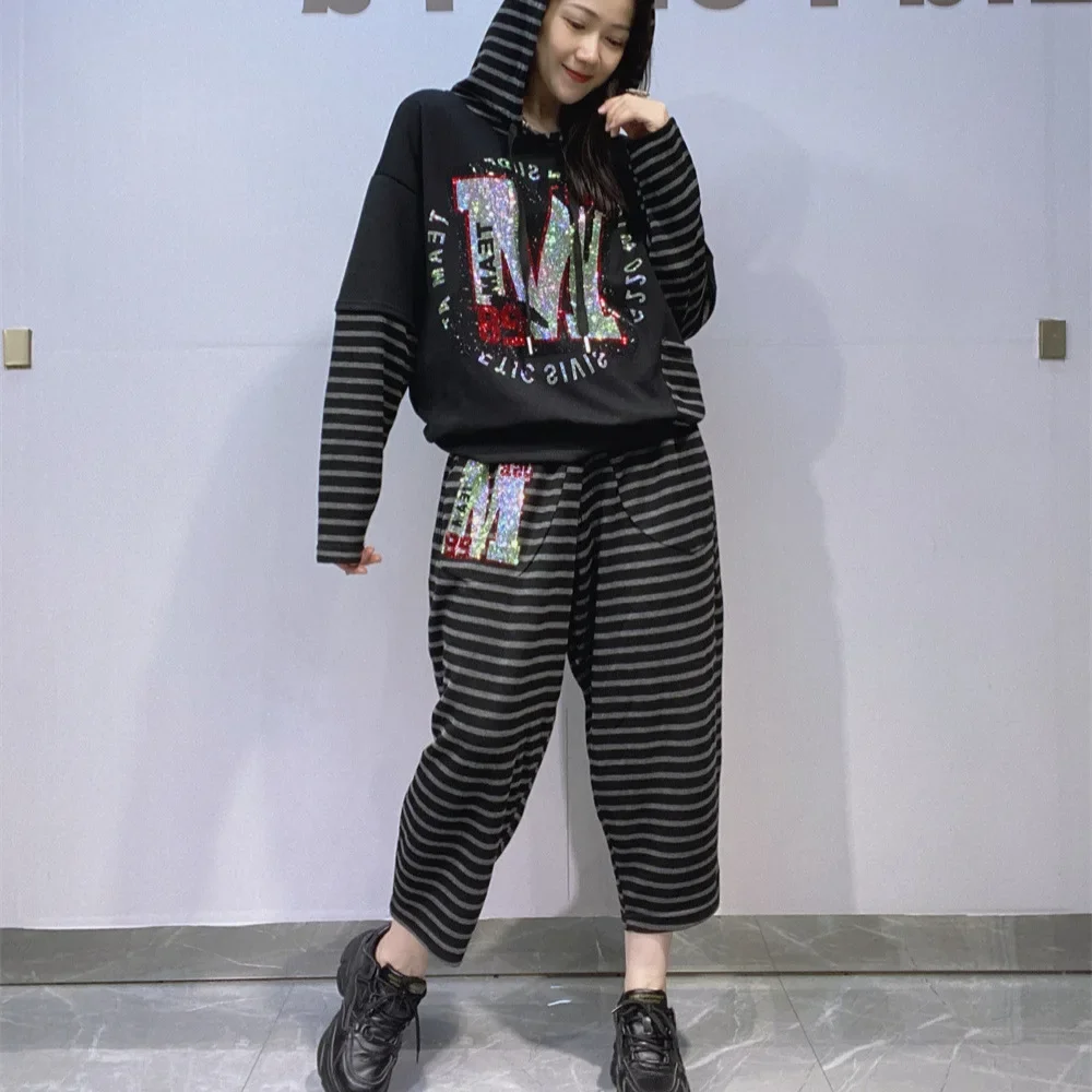 

Black White Striped Two Piece Set Womens Outfits Letter Diamonds Hooded Pant Sets Casual Fake Two-piece Костюм Для Девочки