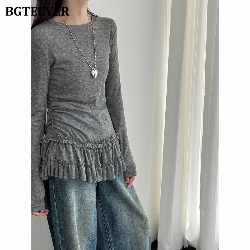 

BGTEEVER Basic Slim T Shirt for Women Spring Round Button Ruffles Hem Long Sleeve Tops