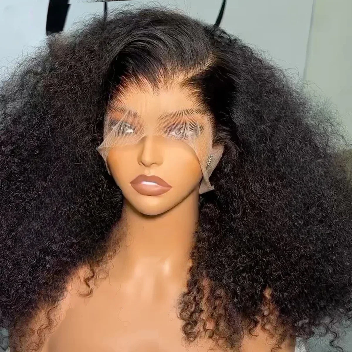 

Мягкий черный синтетический парик с кружевной передней частью, 26 дюймов, кудрявый, плотность 180%, термостойкий, без клея, для женщин
