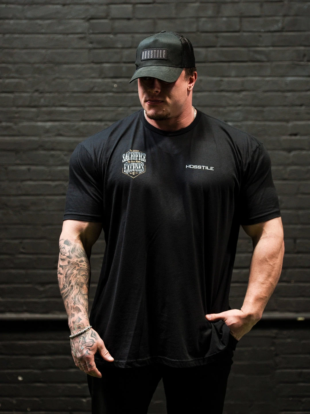 Willing Tee - Hosstile _ Men’s Bodybuilding GYM Graphic Cotton Tee Printing High-end Luxury Unisex Style Both of Men and Women