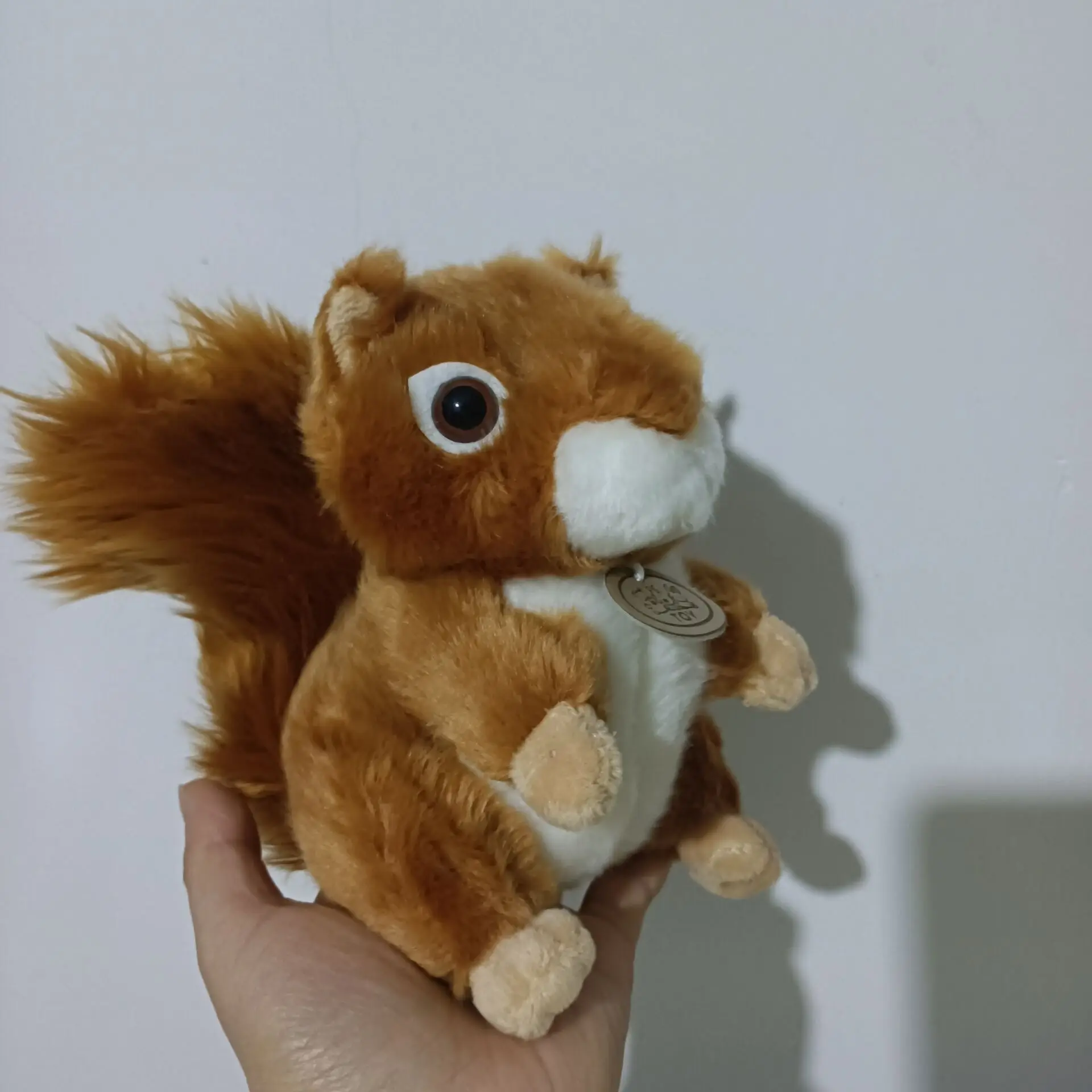Petit jouet écureuil en peluche, mini poupée écureuil de haute qualité, cadeau d'environ 17cm