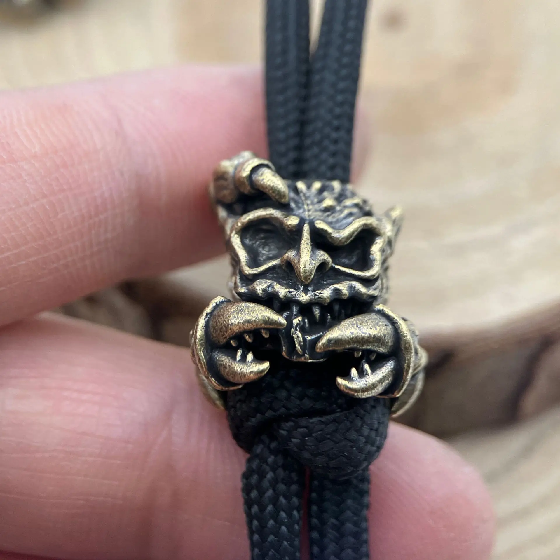 Scorpion Skull Brass Knife Bead EDC Outdoor DIY Paracord Handmade Woven Lanyard Pendant Umbrella Rope Bracelet Charm Accessories