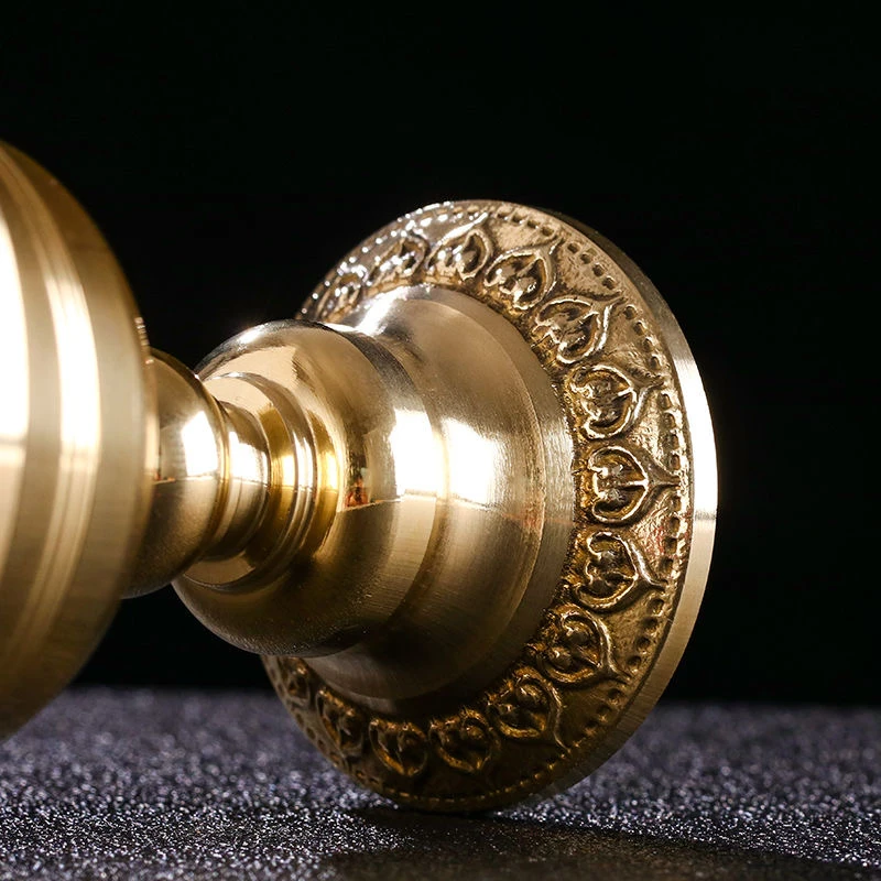 Brass Candle Cup Collection Romantic Flower Golden Candlestick Buddhist Tibetan Lamp Holder Wedding Dinner Home Table Decoration
