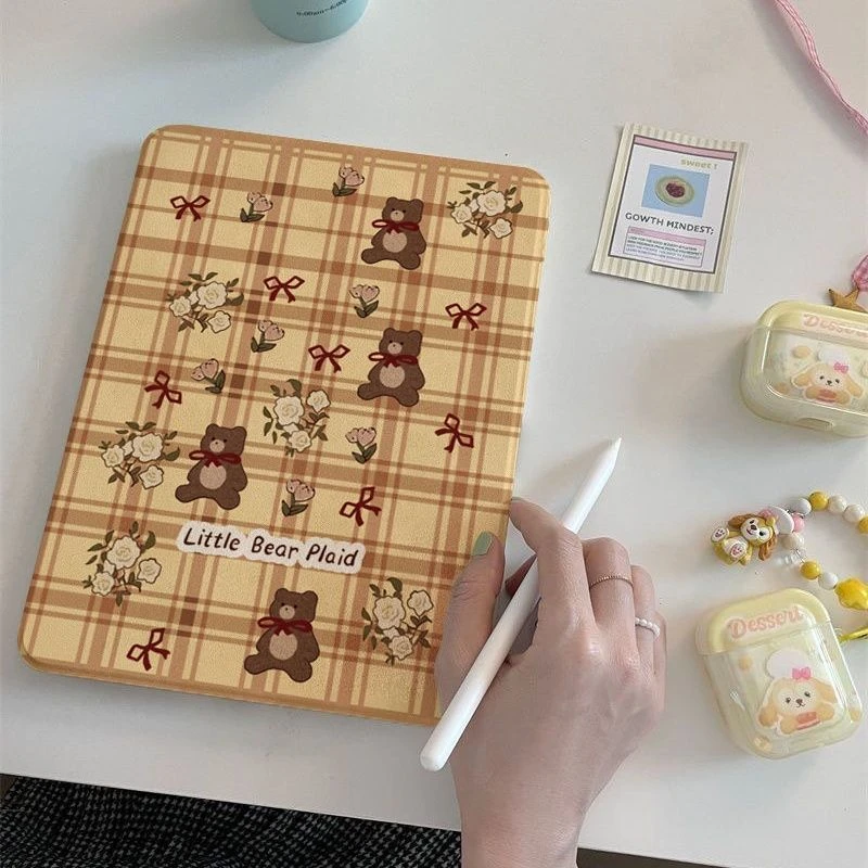 Cute Yellow Grid Bear Rose Tablet Case For iPad Pro 11 12.9 13 A16 M2 M4 M3 M5 Shell 5/6/7/8/9/10/11th Mini Air 3 4 5 6 7 Cover