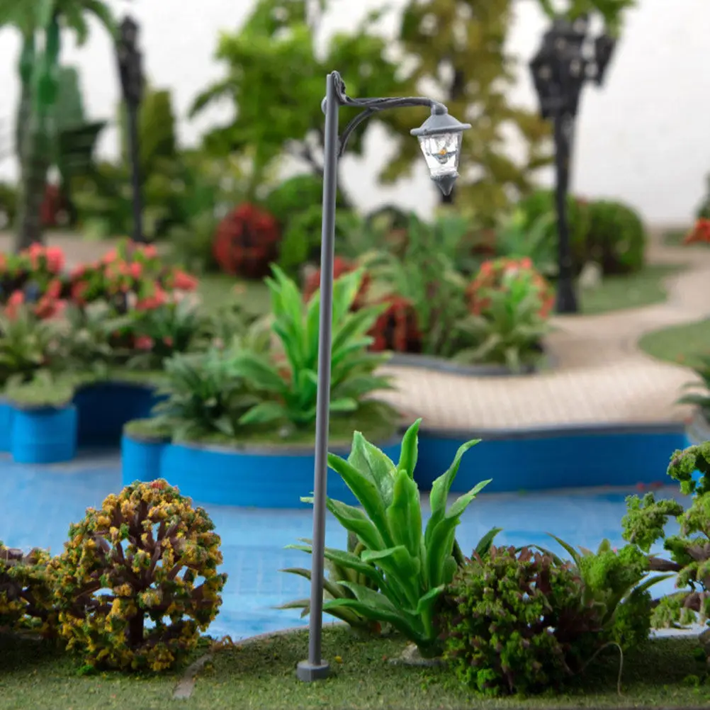 

2Pcs Miniature Street Lamp Garden Decoration Compact Size Stable Base for DIY Mini House Microlandscape Ornament Sand Table