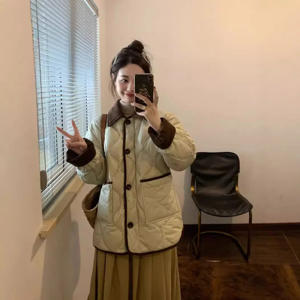 2023 Nieuwe katoenen jas dames Koreaanse korte stijl contrasterende kleur trendontwerp revers contrasterende kleur winterjas lichtgewicht