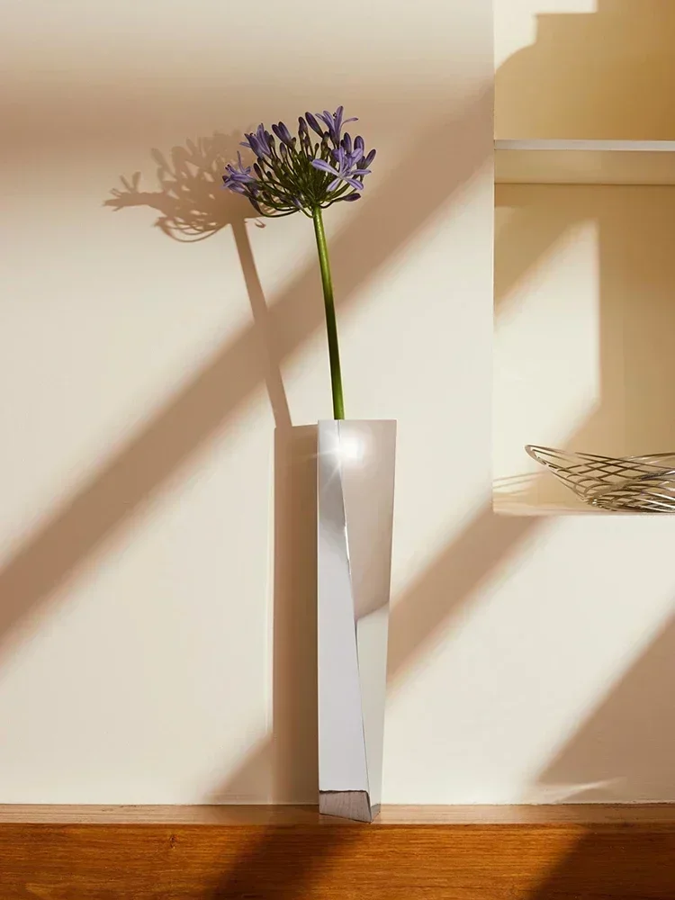 

Crack shaped geometric ornament, living room flower arrangement, stainless steel vase, wedding gift Hot sales