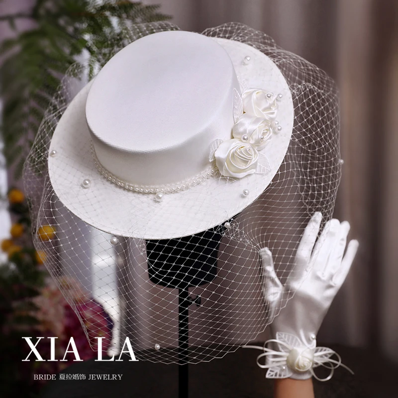 

2025 Autumn Design White Large Satin Wedding Hat for Women Eleganty Flower Pearls Formal Fedora Cap Face Veil Church Headdress