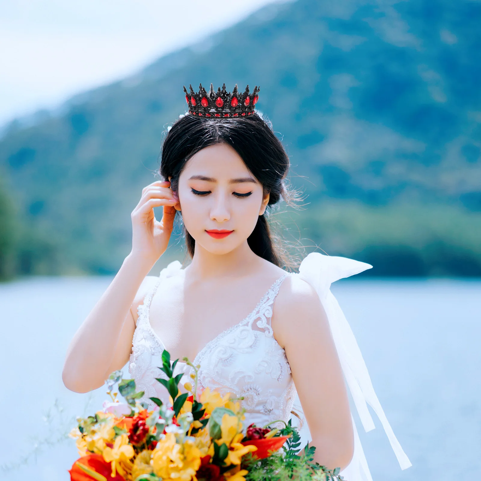 

Vintage Black Red Baroque Crown Alloy Bridal Tiara Wedding Birthday Party Queen Crown Hair Accessory Rhinestone Headpieces