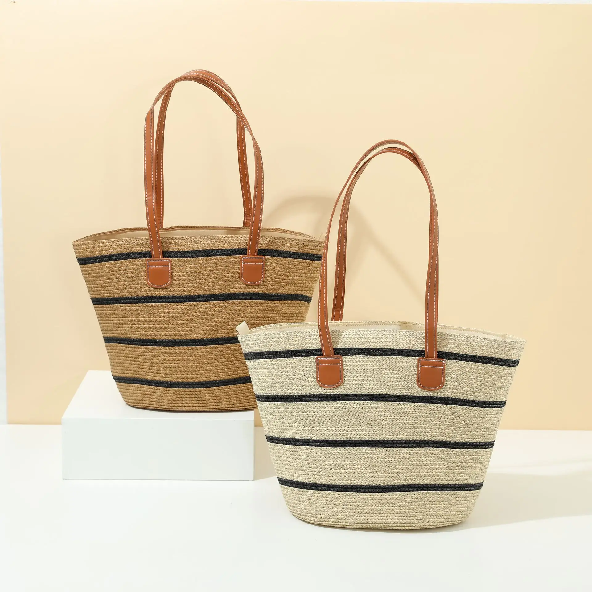 Women's Straw Tote Bag: Summer Beach Holiday Style, Large Capacity, Shoulder Bag, Soft Stripes