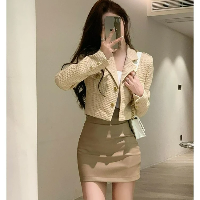 

Новый простой костюм-кардиган в корейском стиле с длинными рукавами, куртка, облегающая бедра юбка, комплект из двух предметов для женщин, весна/осень 2026, весна/осень