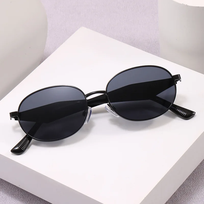 New Small Frame Sunglasses Women's Retro Metal Oval Sunglasses Fashion Anti-UV Trend Glasses Internet Celebrity